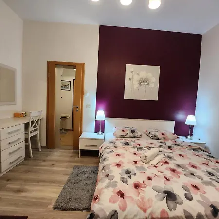 Midtown Apartment